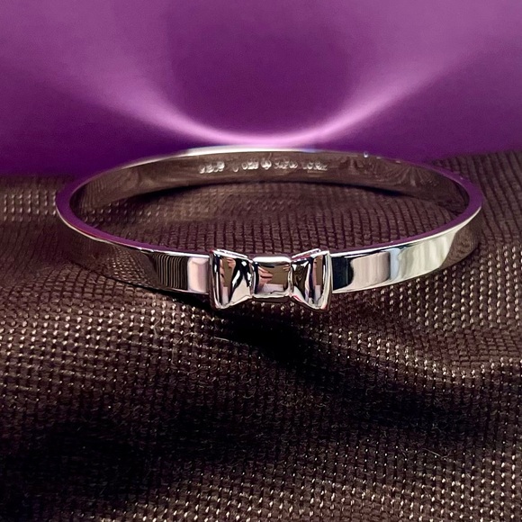 KATE SPADE Take a Bow Silver Bangle Bracelet - Picture 2 of 10